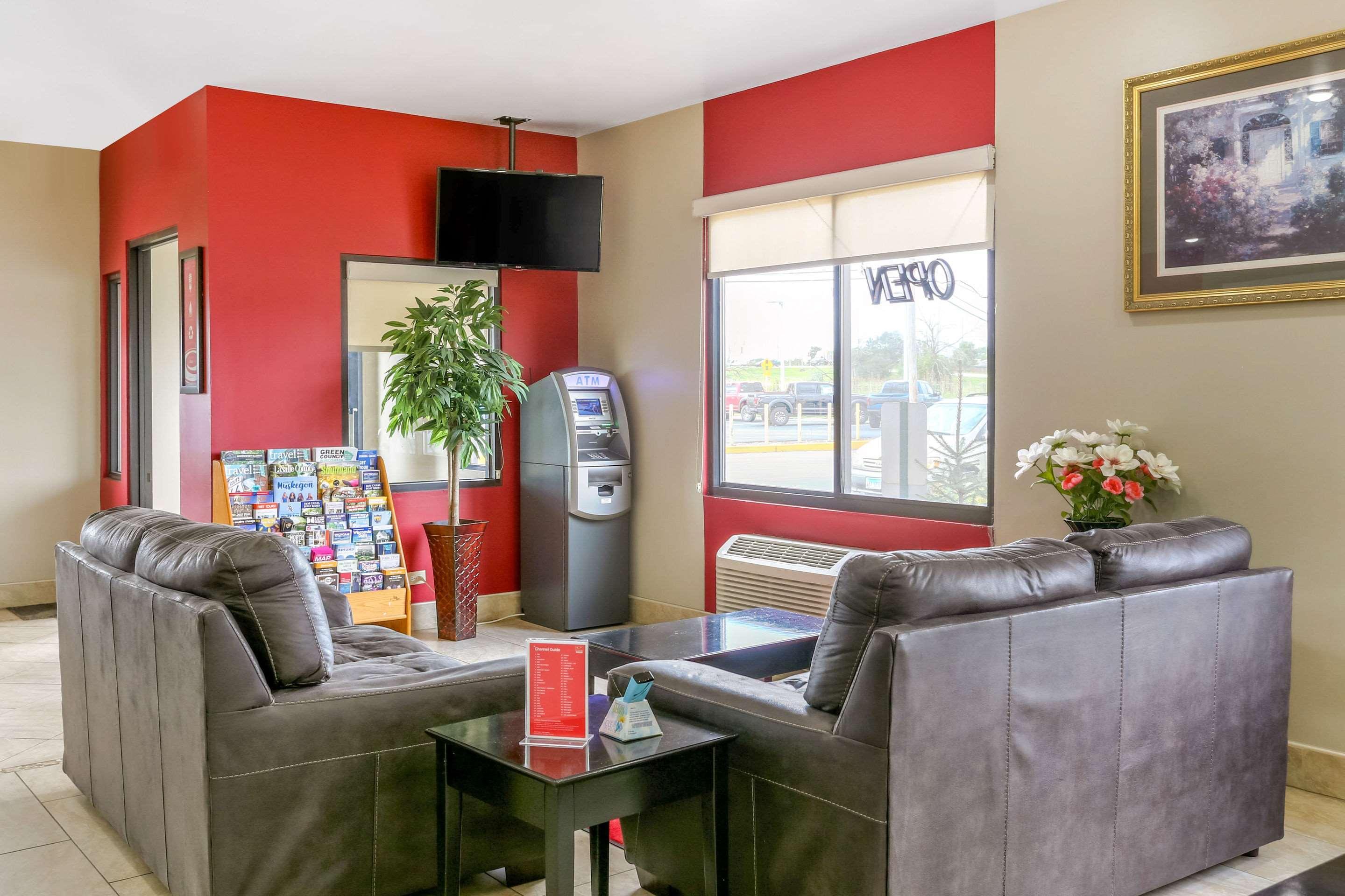 Shorewood Econo Lodge מראה חיצוני תמונה