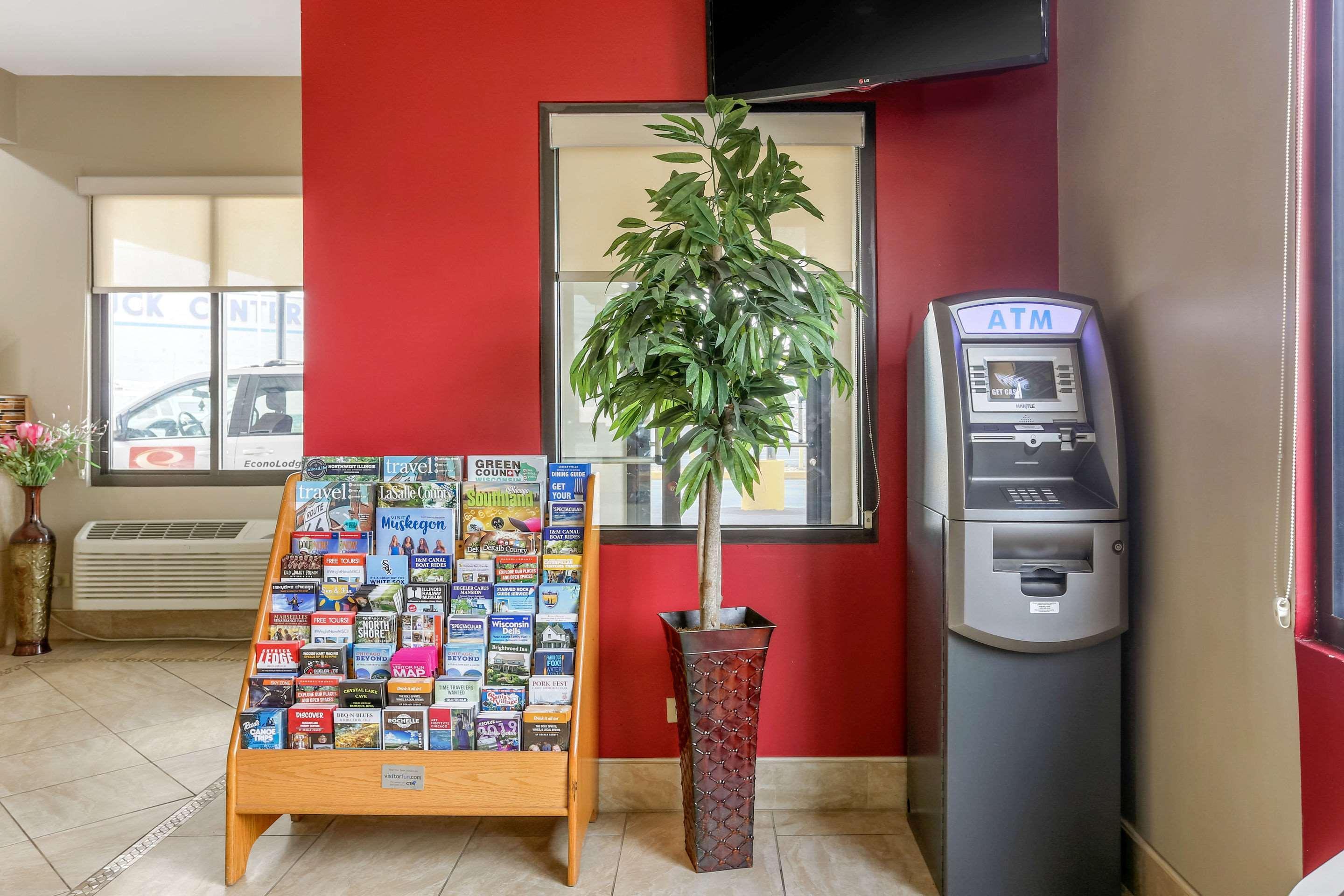 Shorewood Econo Lodge מראה חיצוני תמונה
