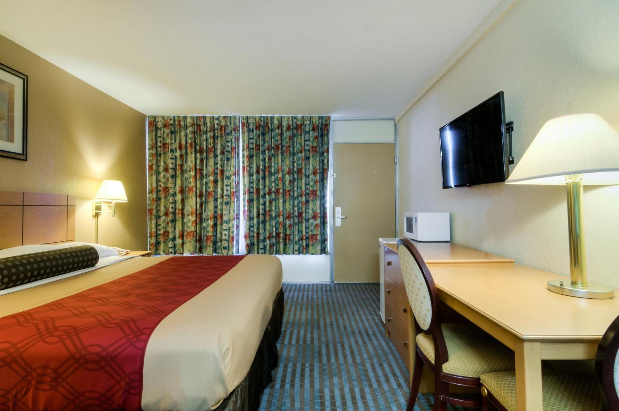 Shorewood Econo Lodge חדר תמונה